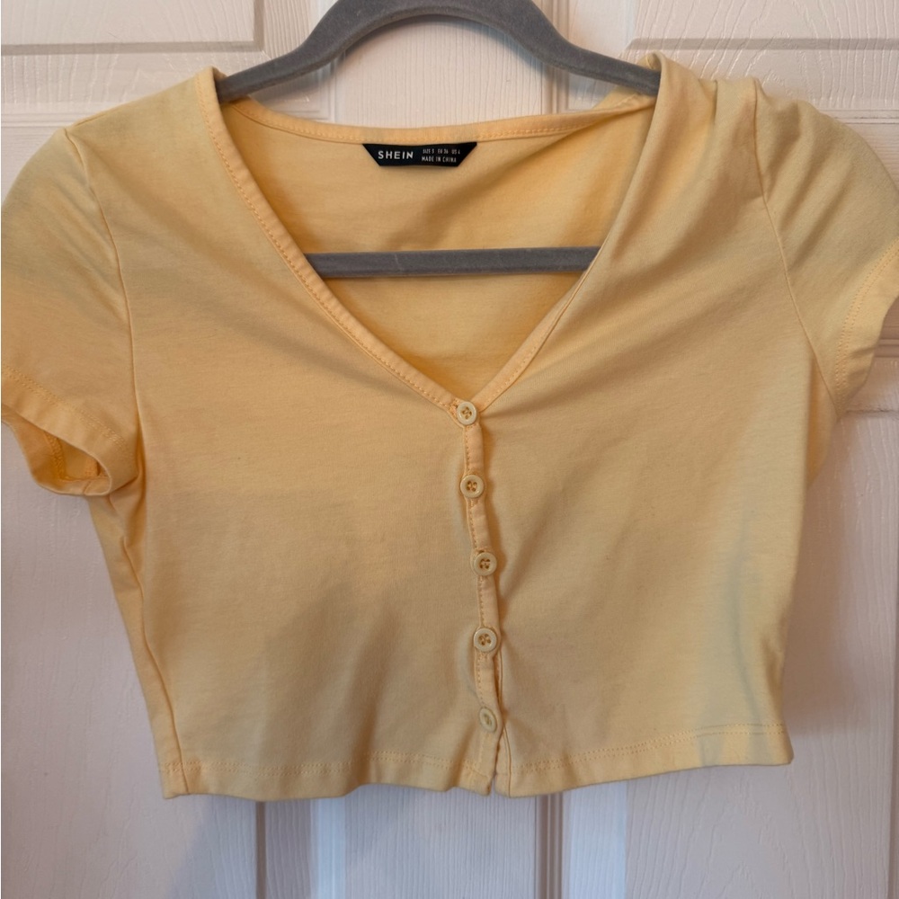 SHEIN Yellow Short Sleeve Buttoned Crop Blouse